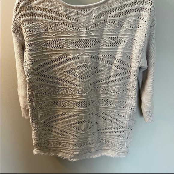 American Eagle Cream Sweater - Picture 2 of 7